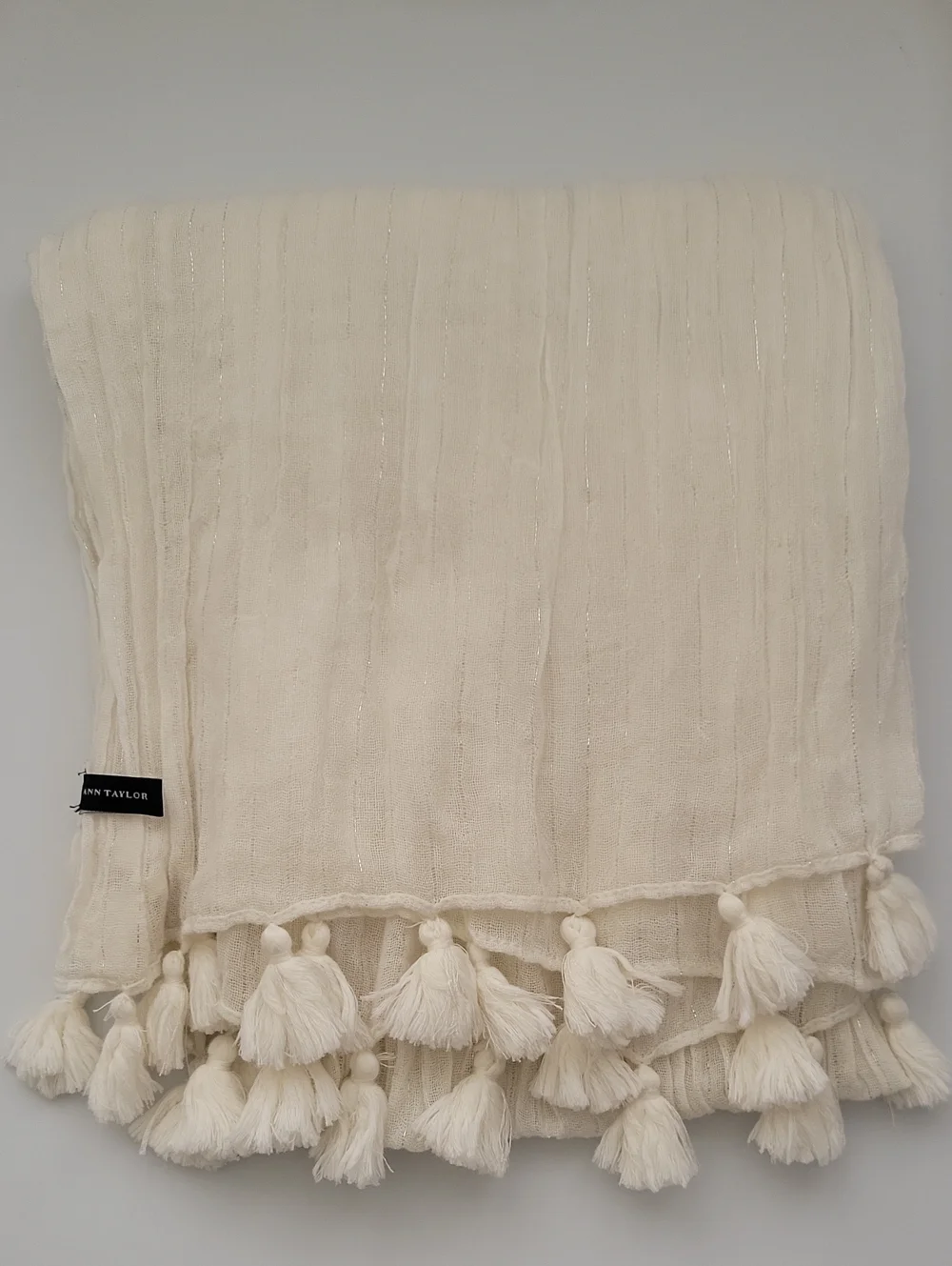 Ann Taylor White Tassel-Hem Crinkle Scarf